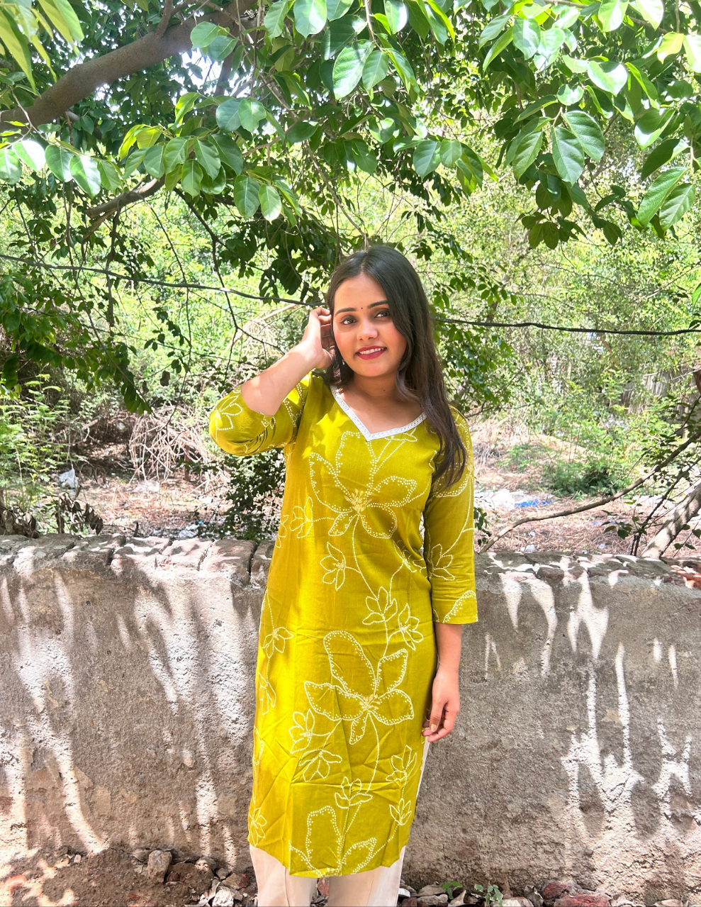 cotton blend v-neck kurti