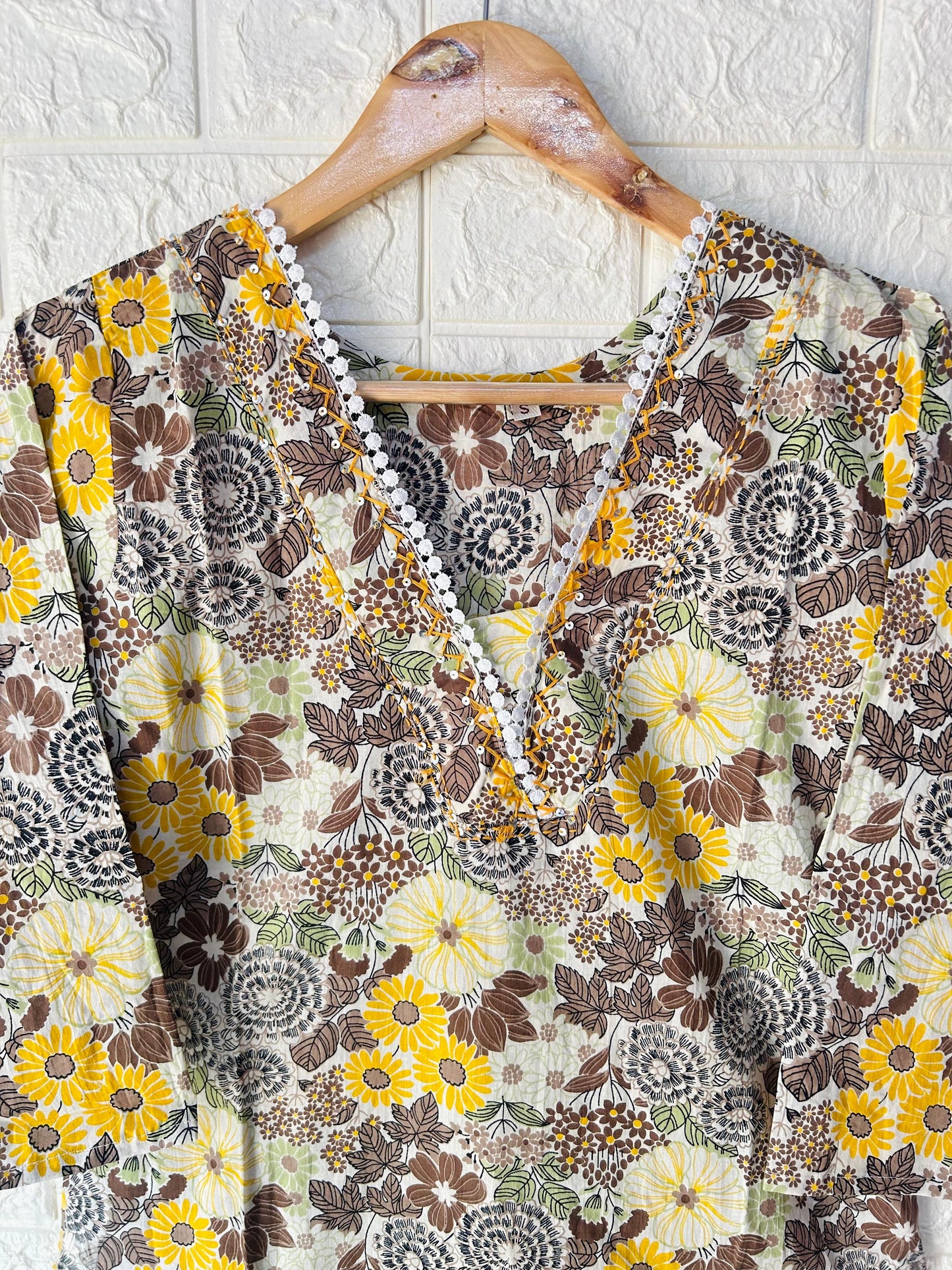 v -neck cotton kurti