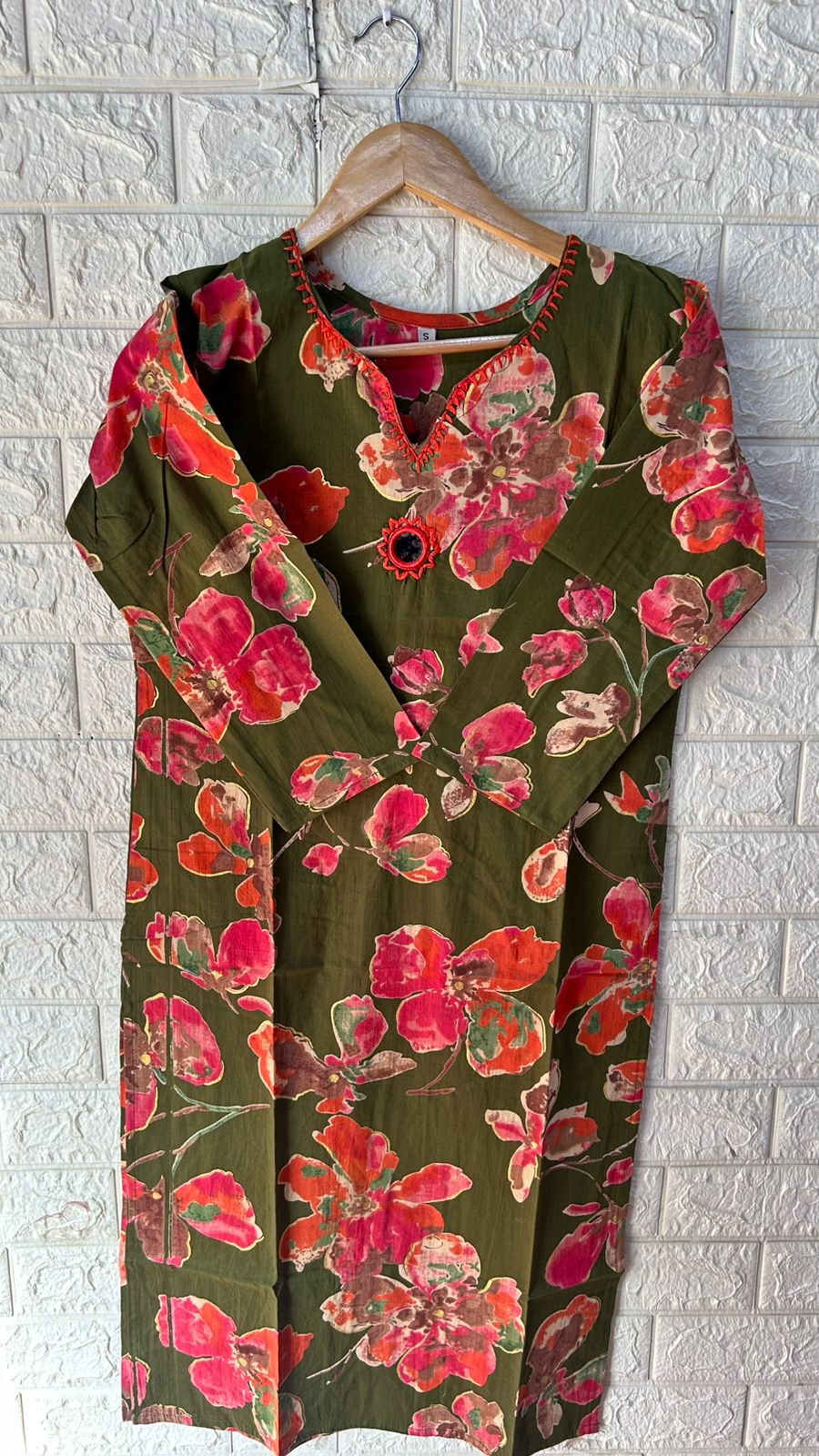 Embroidered neck cotton kurti