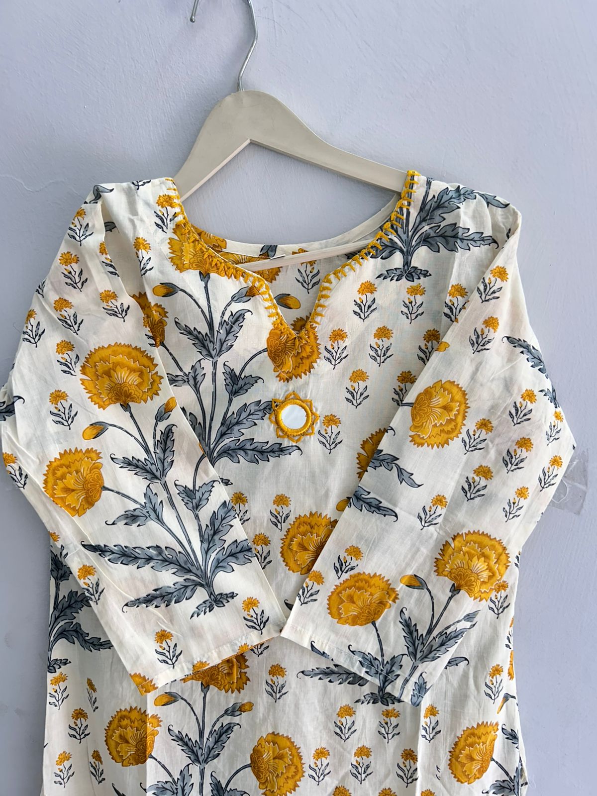 Embroidered neck cotton kurti