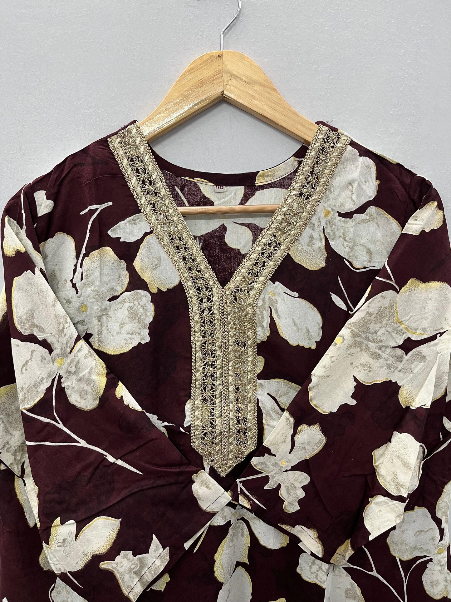 Plus size laced V-neck kurti