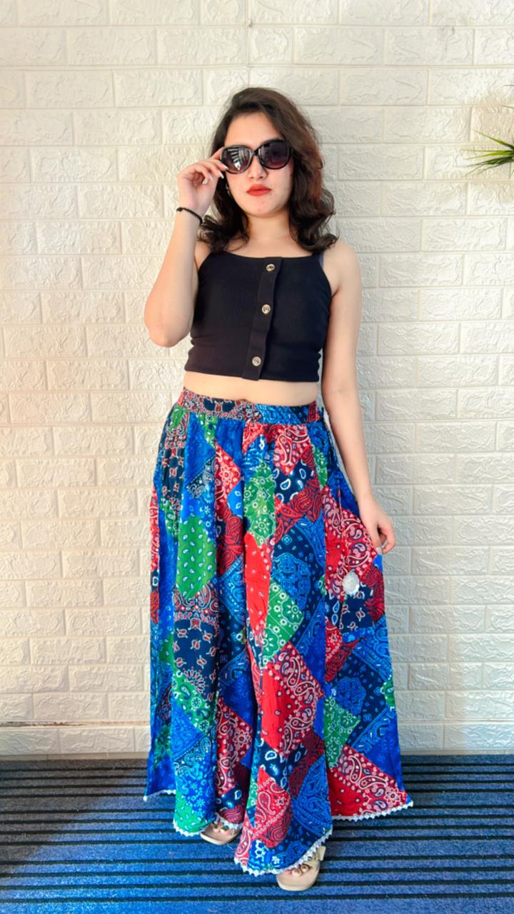 Divider skirt