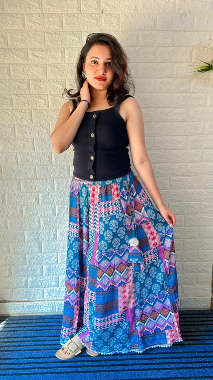 Divider skirt