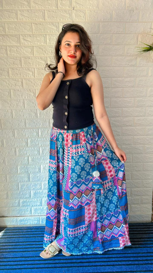 Divider skirt