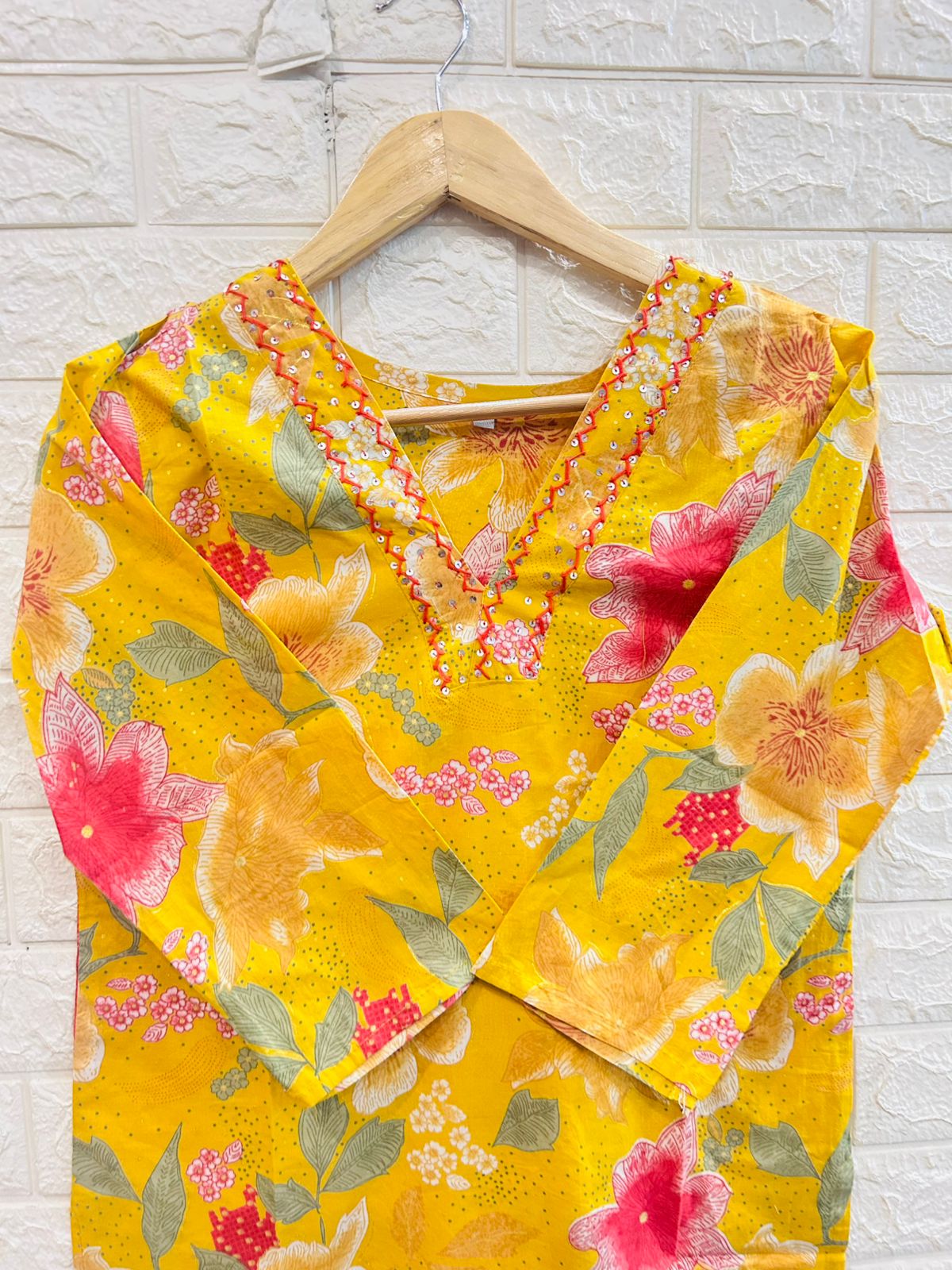 Cotton v neck kurti