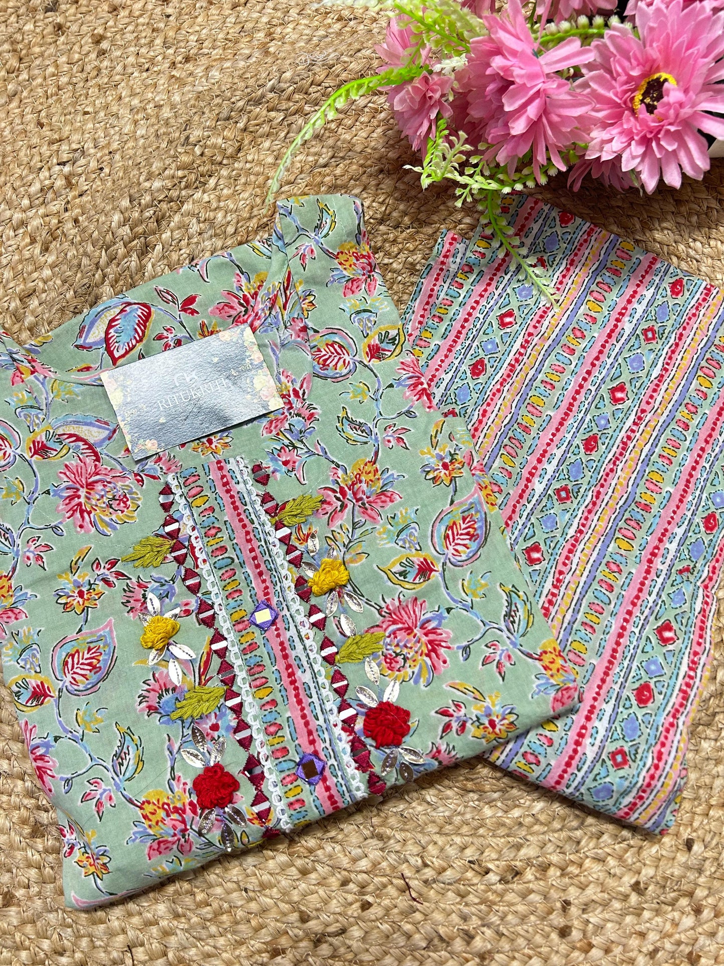 Round neck neck cotton two piece