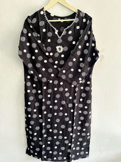 Embroidered neck cotton kurti