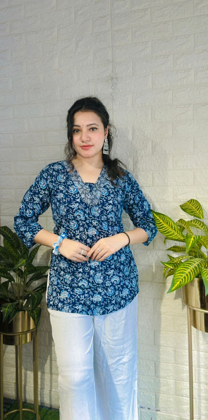 V-neck  short cotton kurti