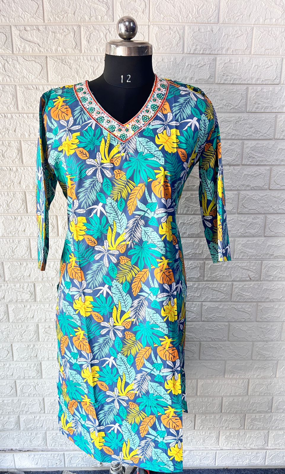Plus size embroidered v-neck cotton kurti