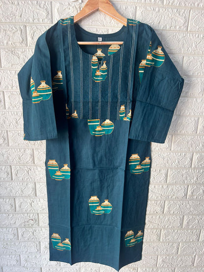 Cotton thread work kurti