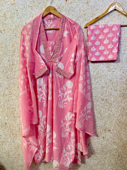 Cotton v-neck embroidered three piece