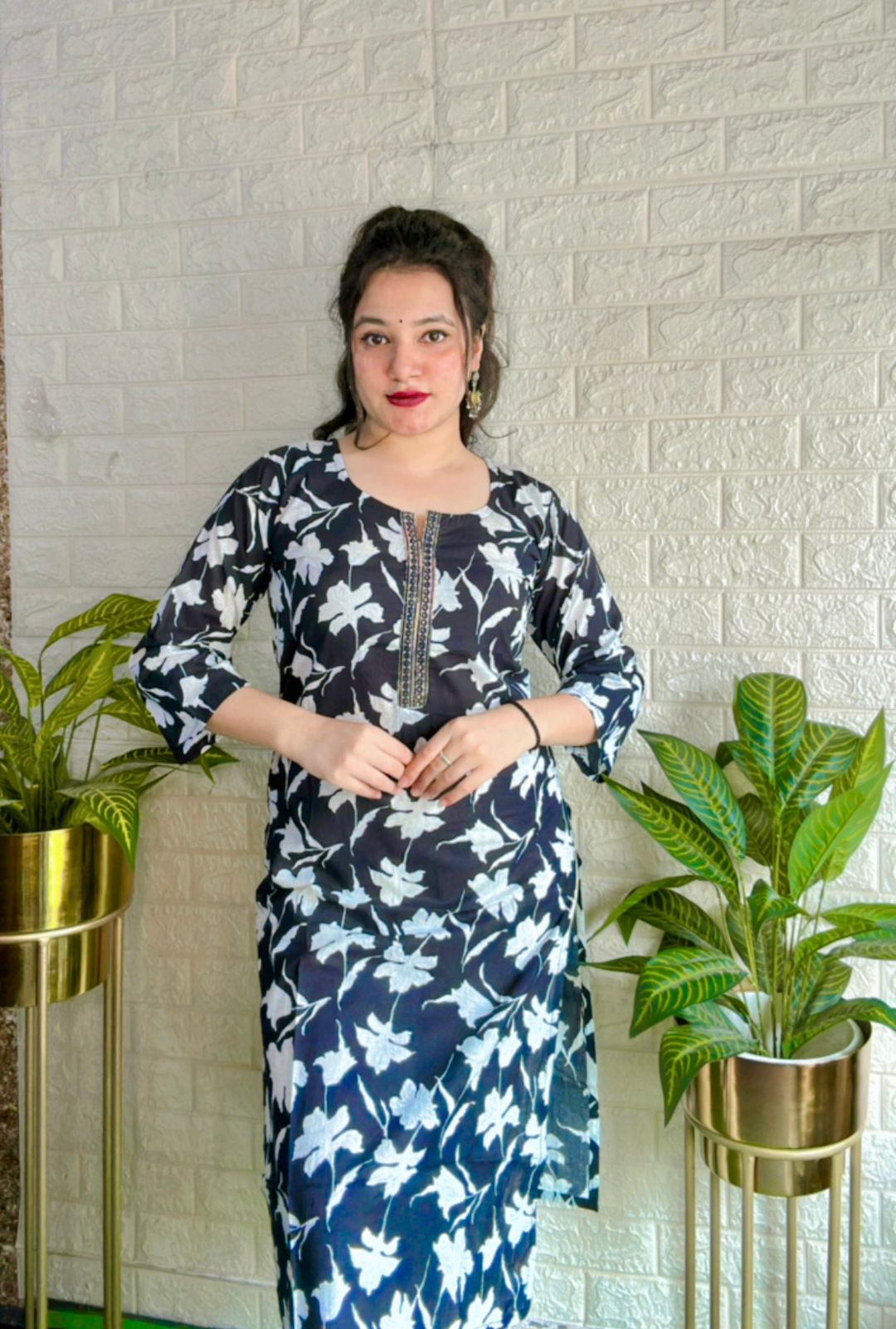 Embroidered neck cotton kurti