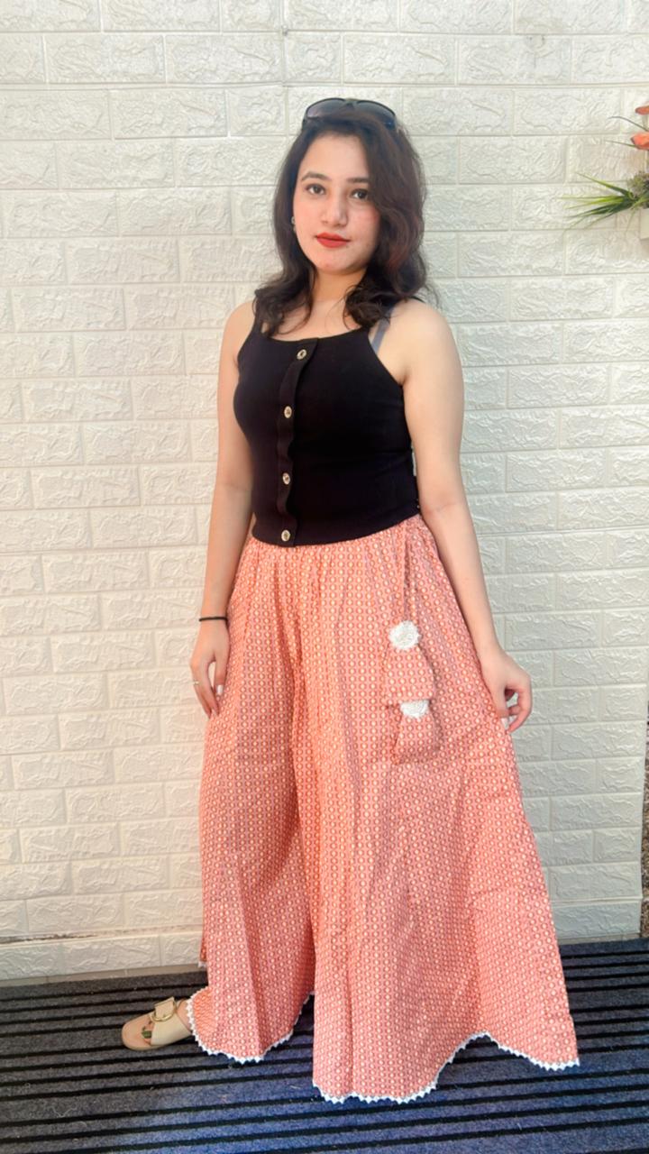 Divider skirt