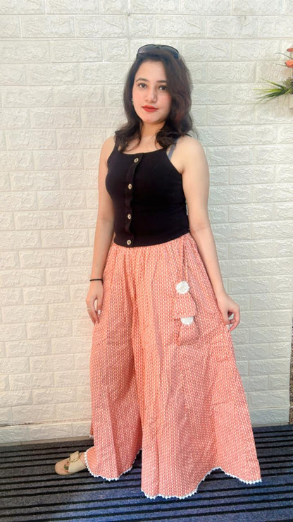 Divider skirt