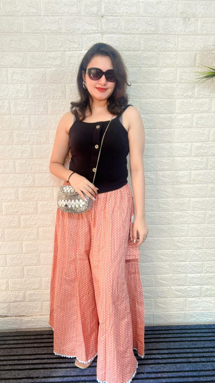 Divider skirt