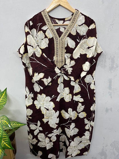 Plus size laced V-neck kurti